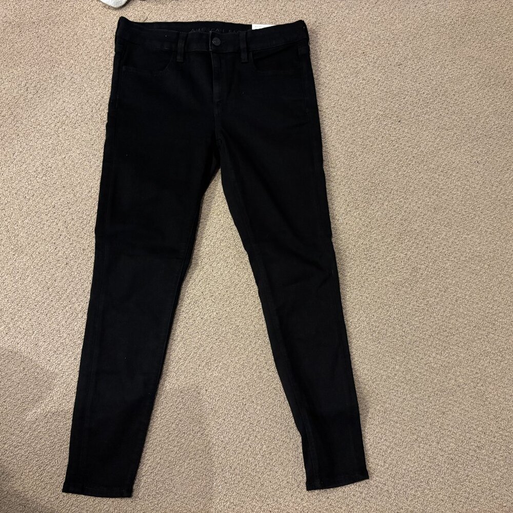 American Eagle Low Rise Jeggings - Brand new size 6
